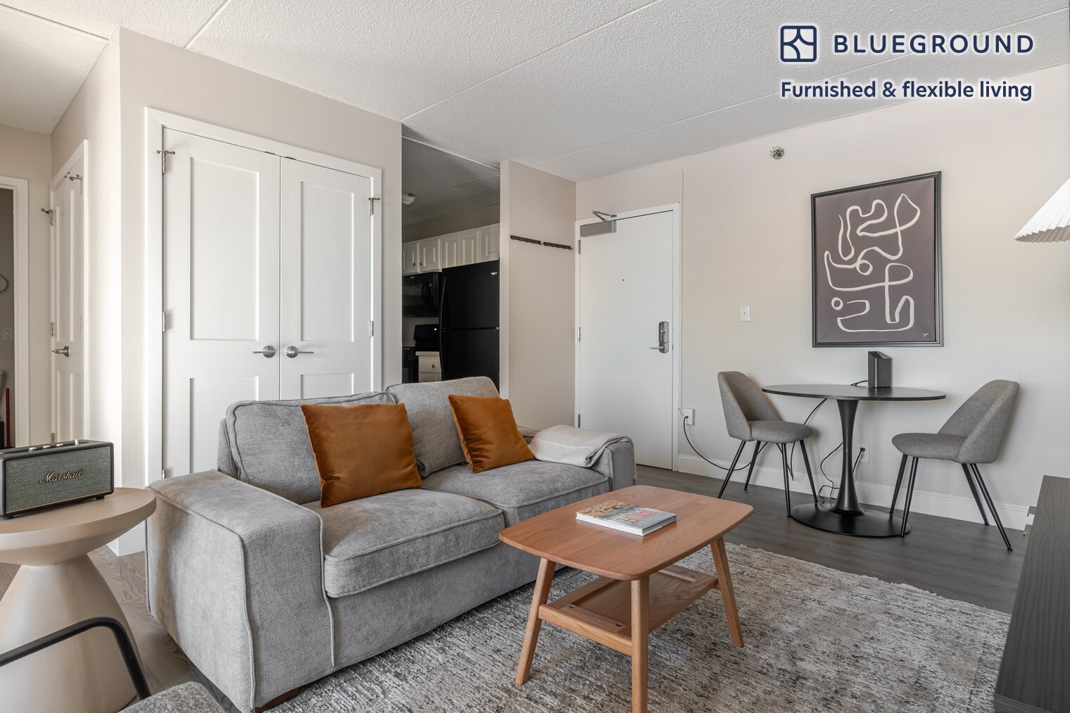 Building Photo - 812 Memorial Dr