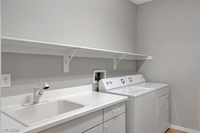 Building Photo - 6825 Tarpon Springs Ct