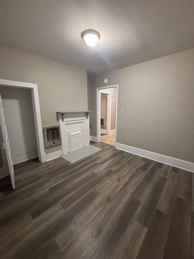 Building Photo - Three Bedroom Home in Chattanooga TN