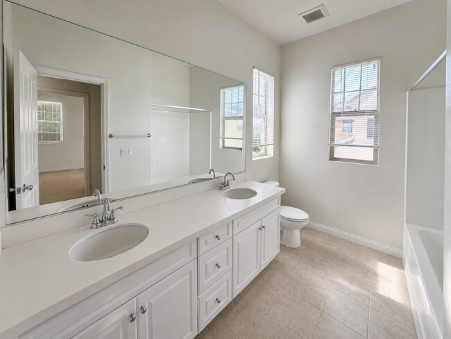 Building Photo - 1062 Sea Glass Wy