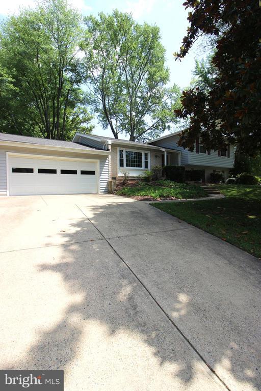 Building Photo - 6211 Duntley Ct