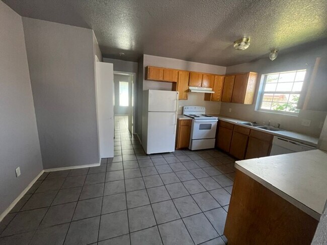 Building Photo - 4509 Mattie Dr