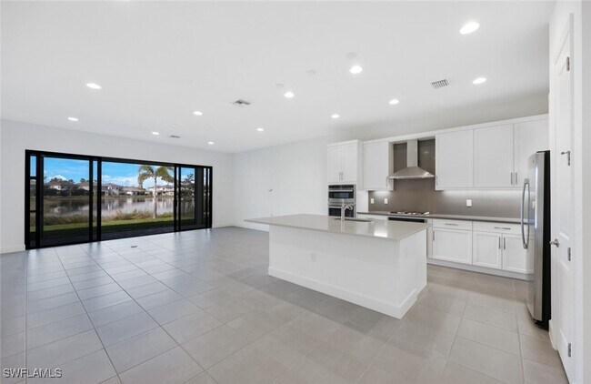 Building Photo - 12771 Woodbury Dr
