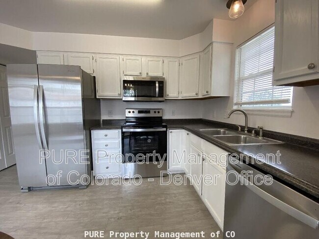 Building Photo - 5708 W Asbury Pl
