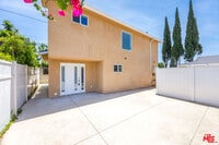Building Photo - 11140 Gaviota Ave