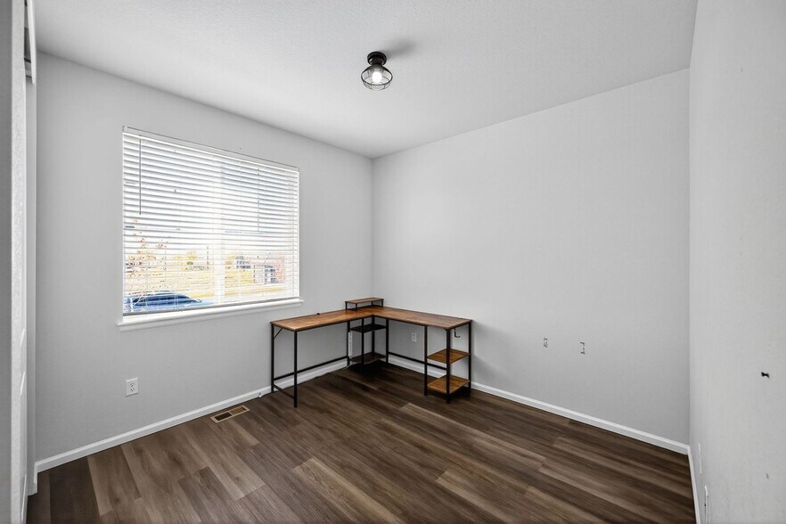 Building Photo - 288 S Robertsdale St