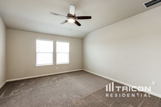 Building Photo - 13511 Paxton Blvd