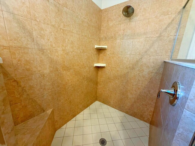 Building Photo - 10973 SW Visconti Way