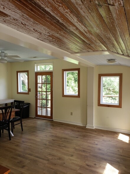 Building Photo - 503 Wachovia St