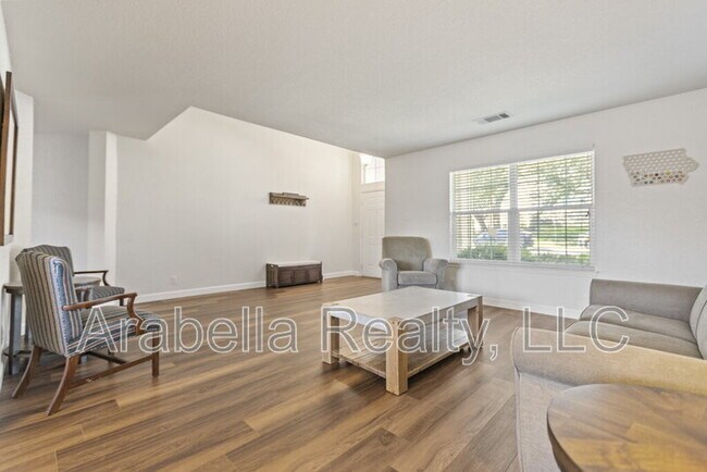 Building Photo - 9810 Moffitt Dr