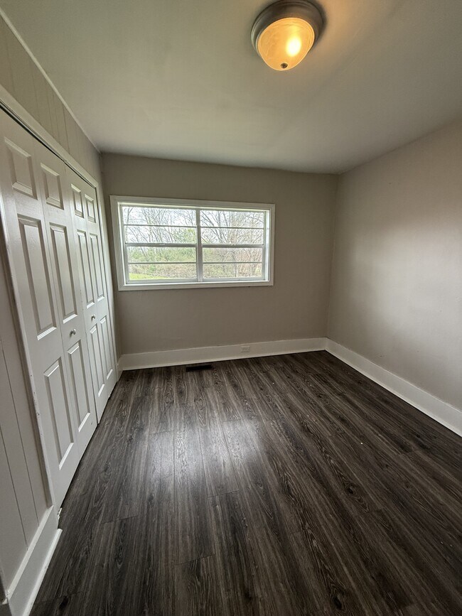 Building Photo - 1317 11th St N