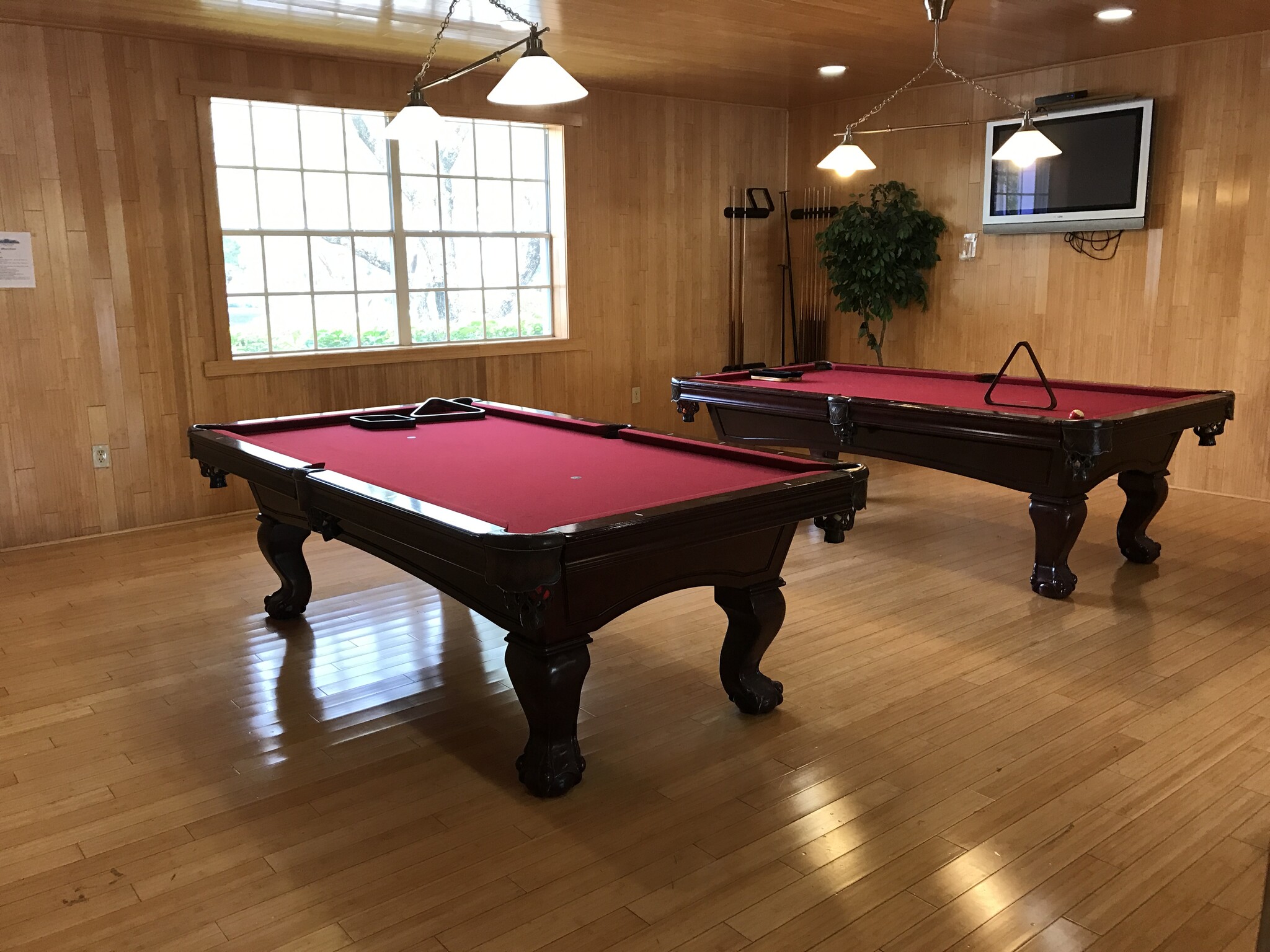 Building Photo - 2810 N Oakland Forest Dr