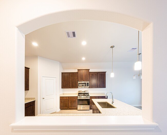 Building Photo - 2336 Cedar Pl Dr