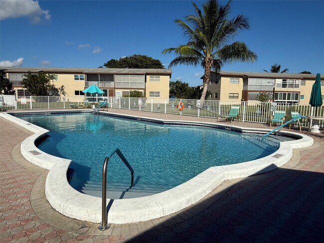 Building Photo - 7600 NW 4th Pl