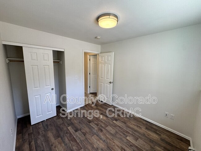 Building Photo - 5030 El Camino Dr