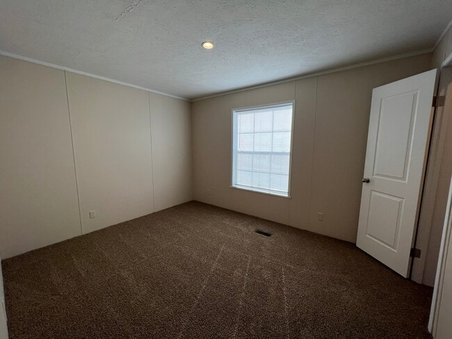 Building Photo - 266 Spruce