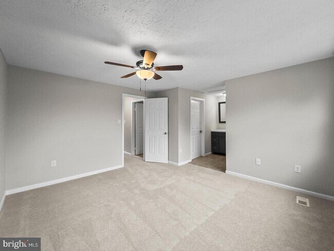 Building Photo - 10110 Shelldrake Cir