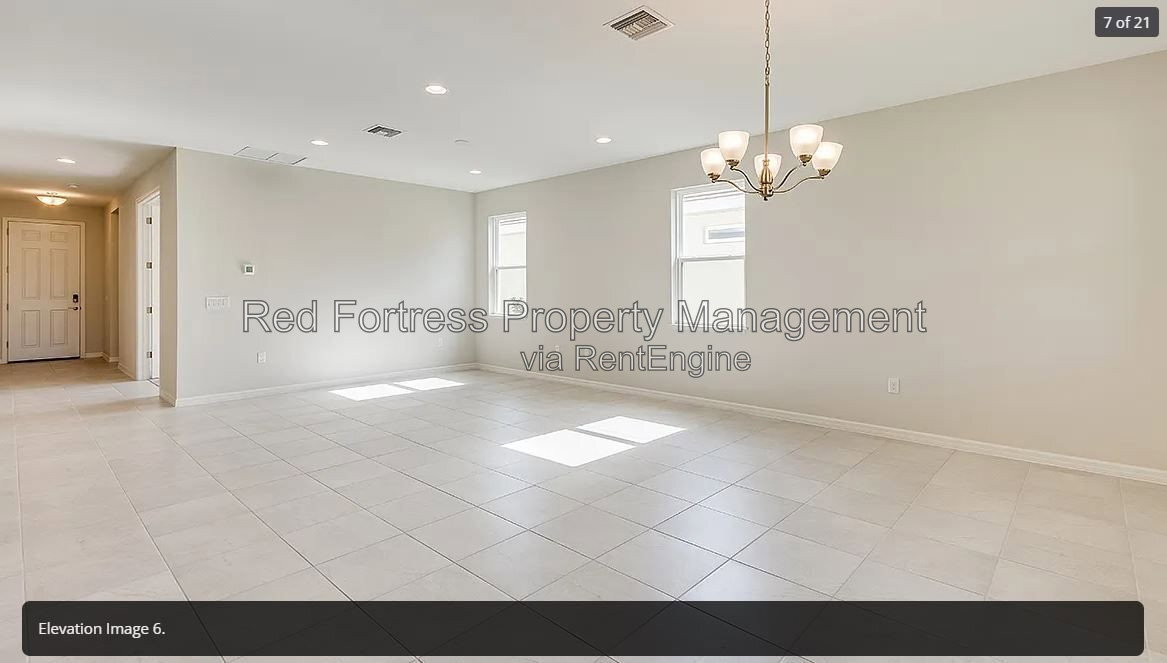 Building Photo - 15240 Floresta Ln
