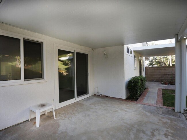 Building Photo - Harbor Pointe - Carlsbad gated community less than one mile to the beach