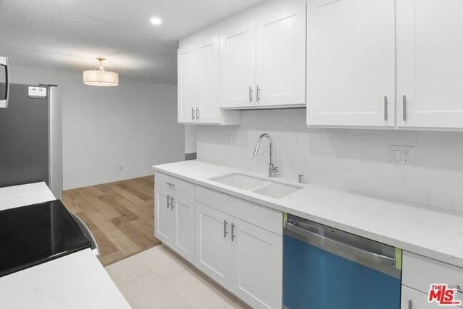 Building Photo - 1114 12th St