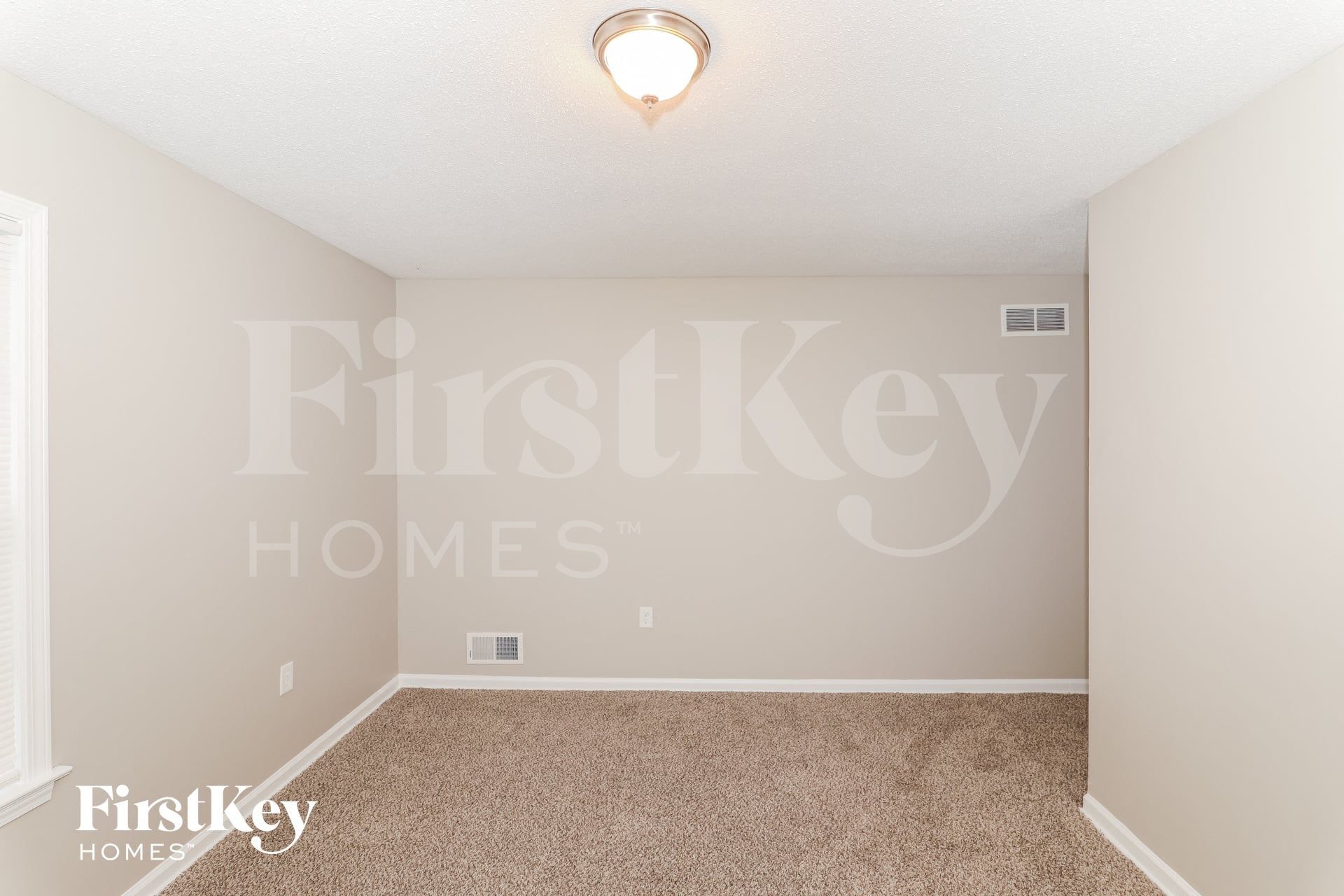 Building Photo - 6901 Aspenhill Dr