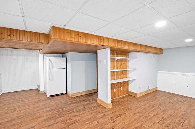 Building Photo - 415 Kelly Cir