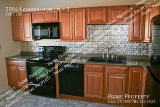 Building Photo - 2054 Lambertson Ln