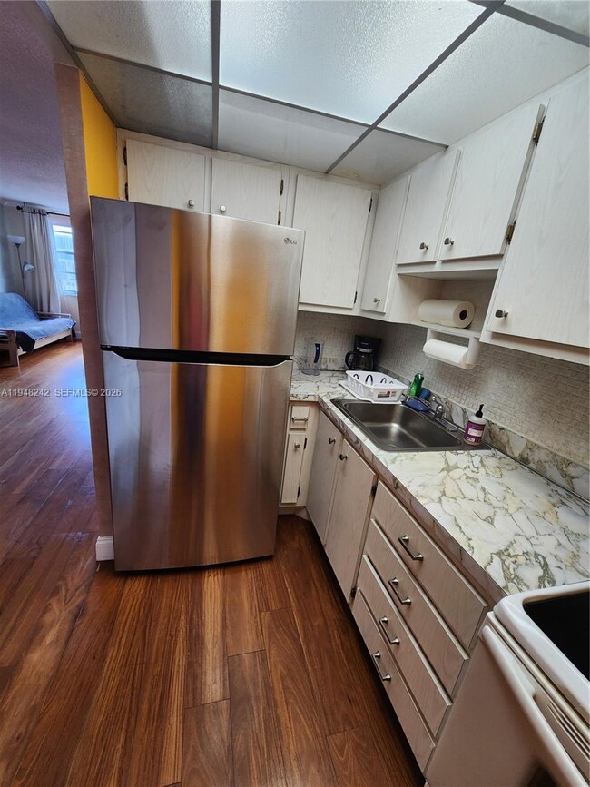 Building Photo - 251 174th St