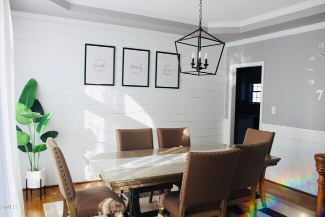 Building Photo - 1517 Wood Spring Ct