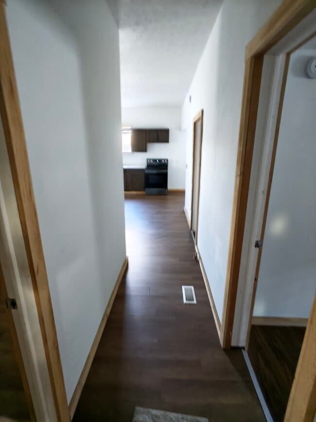 Building Photo - 2782 Latulle Ave