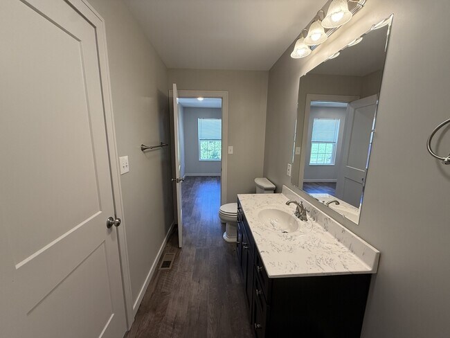 Building Photo - 209 Terrace Dr