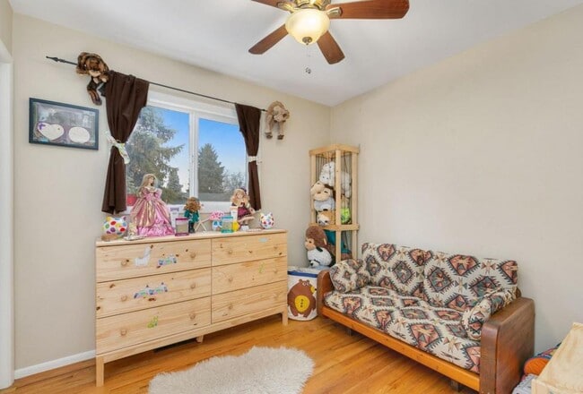 Building Photo - 309 Mae St