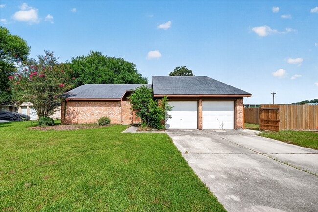 Building Photo - 711 Leicester Ln