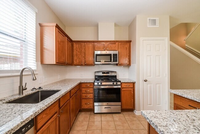 Building Photo - 11305 Shoal Creek Dr