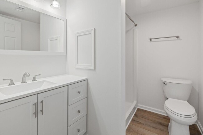 Building Photo - Updated 4/2 in Sulphur!