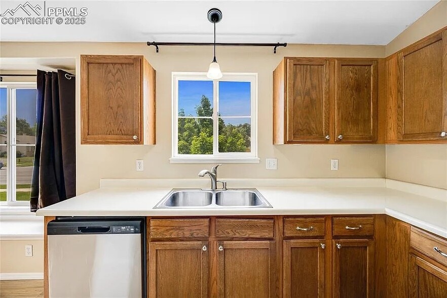 Building Photo - 3630 Strawberry Field Grv