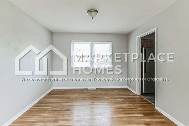 Building Photo - 1608 Tonopah Dr
