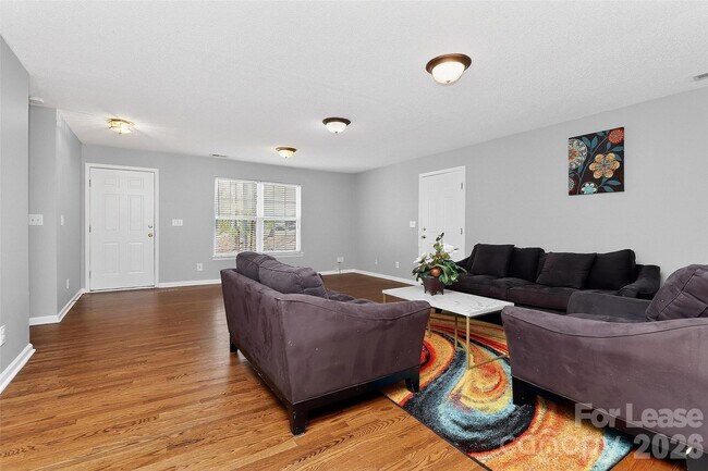 Building Photo - 6238 King George Dr