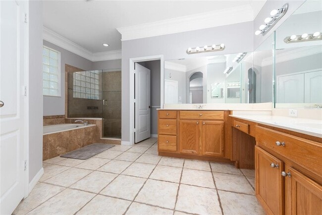 Building Photo - 10100 Canopy Tree Ct