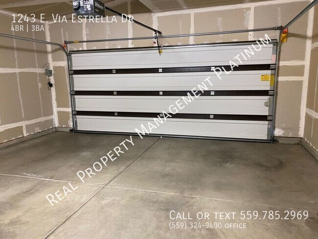 Building Photo - 1243 E Via Estrella Dr