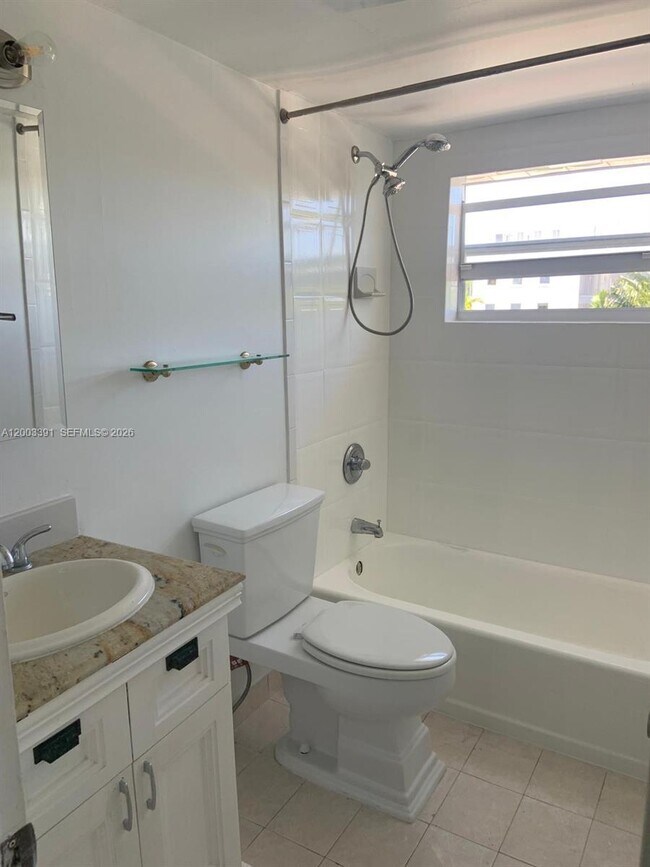 Building Photo - 360 Meridian Ave