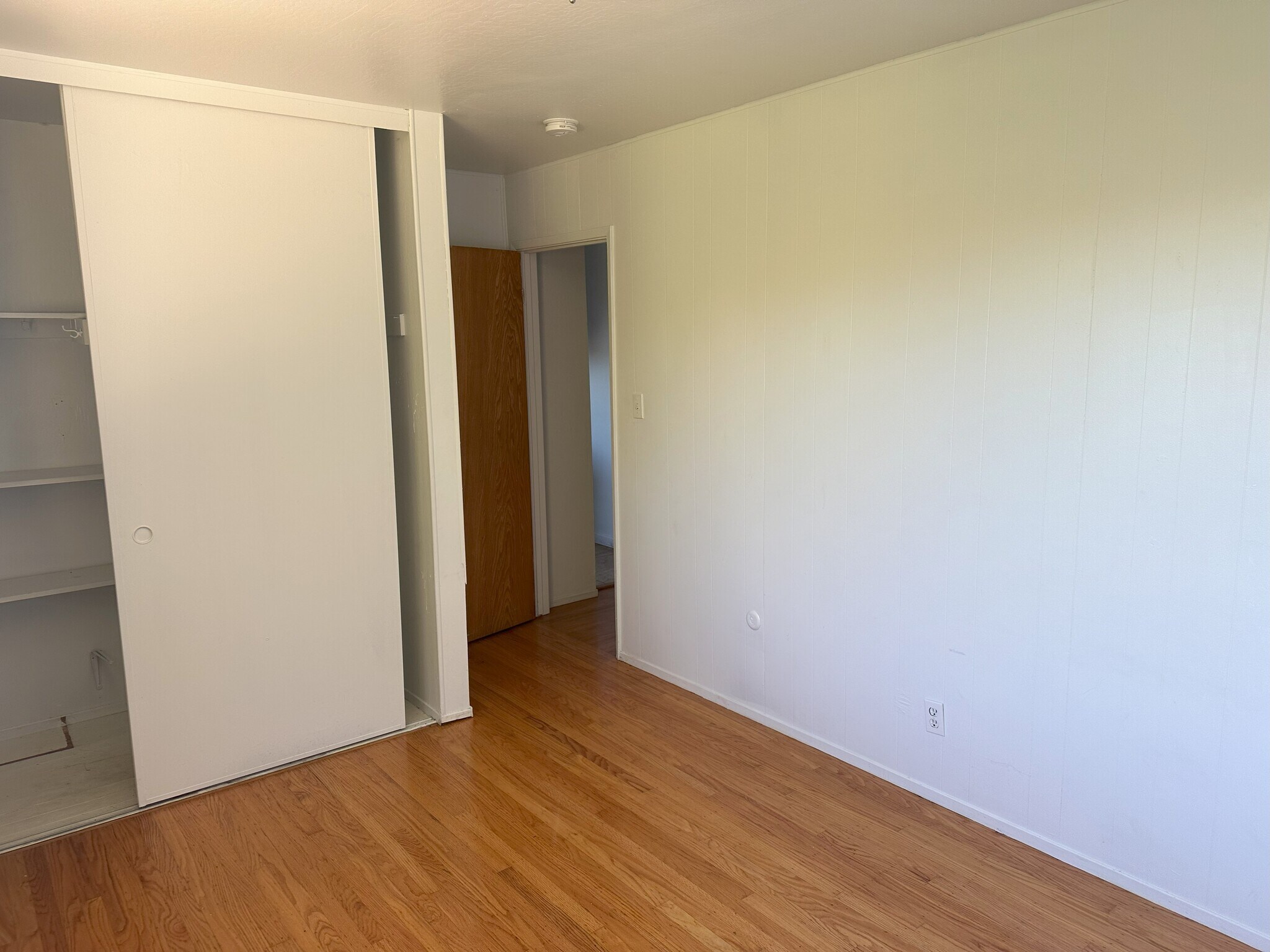 Building Photo - 2434 Mira Vista Dr