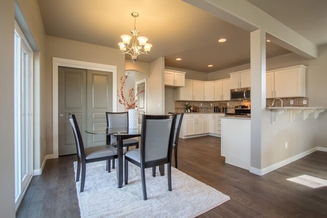 Building Photo - Gorgeous 3-Bdr Home in McKenzie Meadows Village in Sisters!