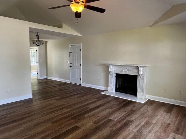 Building Photo - Home in New Bern's Arcadia Village neighborhood