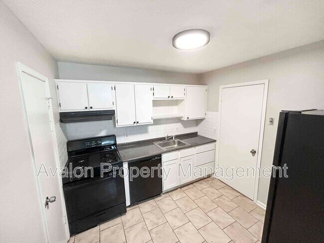 Building Photo - 2251 Salt Springs Pl