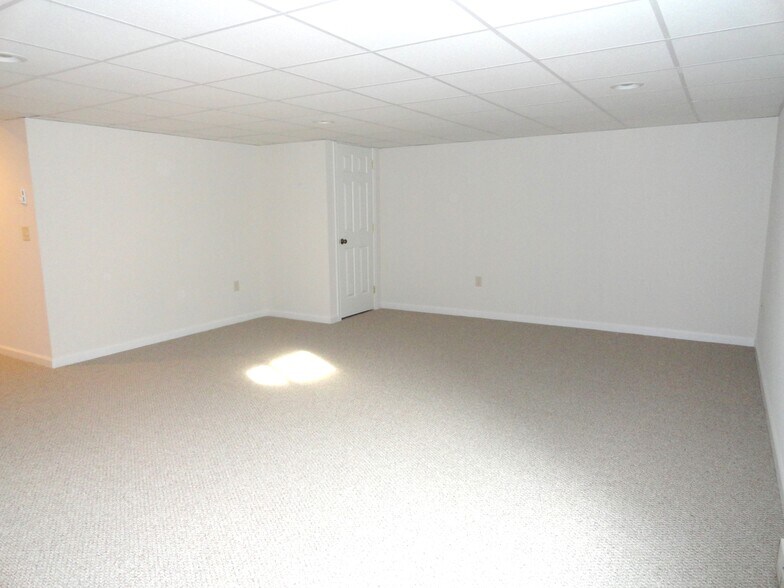 Building Photo - 105 Mount Olive Ln