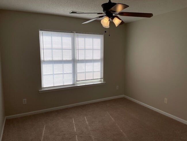 Building Photo - 8009 Bright Oak Trail