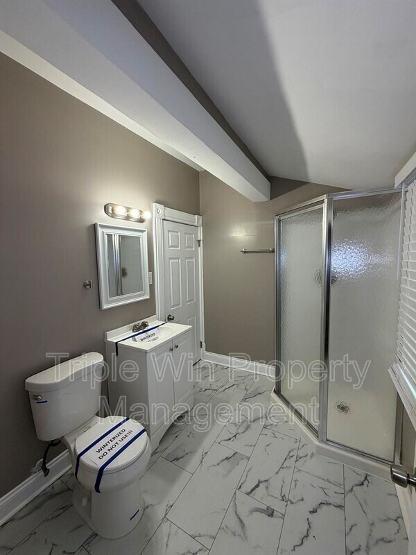 Building Photo - 307 State Hwy 47