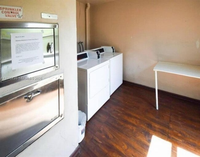 Building Photo - 8301 Sands Point Blvd