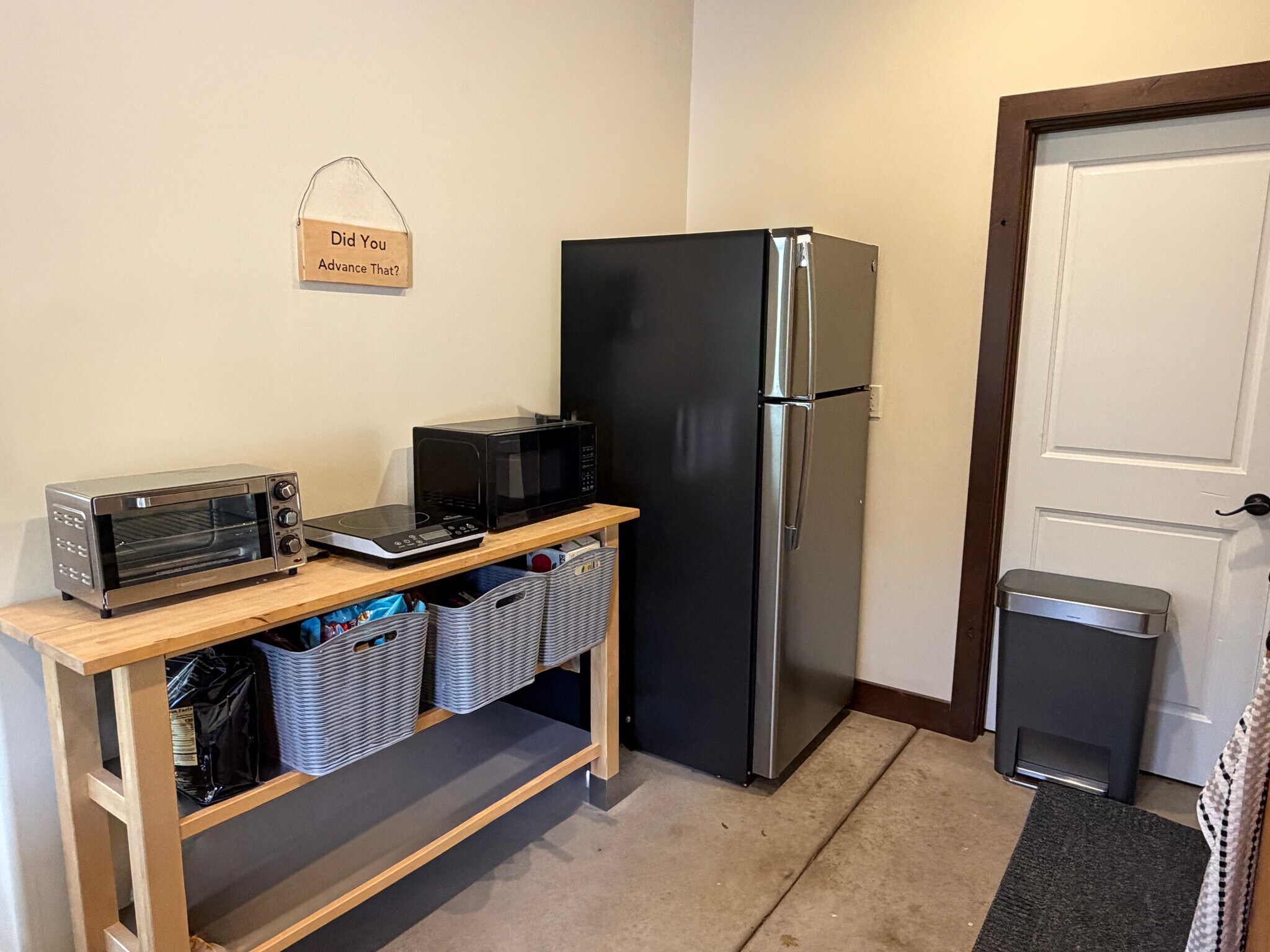 Building Photo - 107 Pinyon Mesa Dr